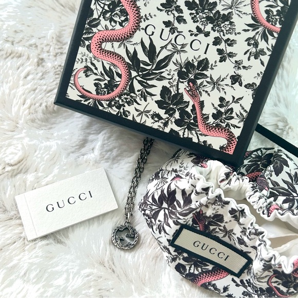 BRAND NEW Authentic GUCCI Interlocking G pendant necklace - Picture 2 of 12